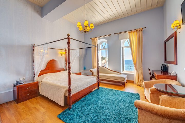 Room 15 of 92