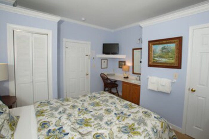 Room 190 of 253