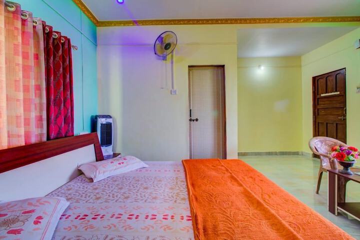 Room 3 of 6