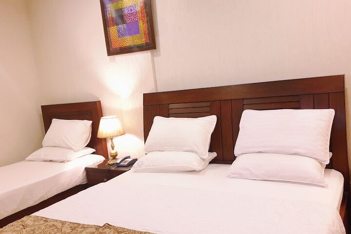 Room 21 of 36