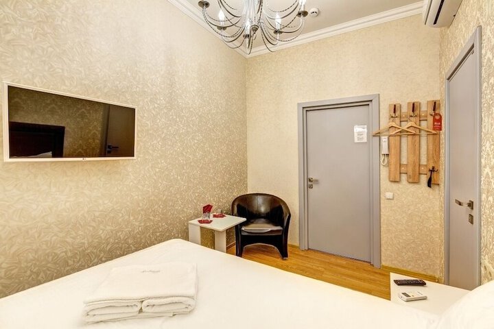Room 20 of 48