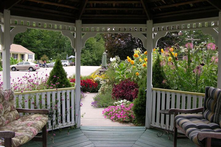 Property Grounds 24 of 38