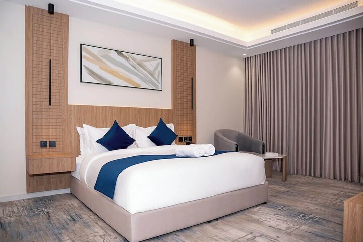 Room 14 of 42