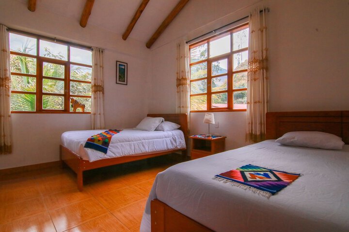 Room 6 of 35