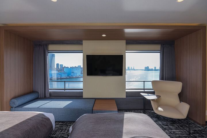 Room 27 of 115