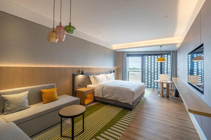 Room 42 of 57