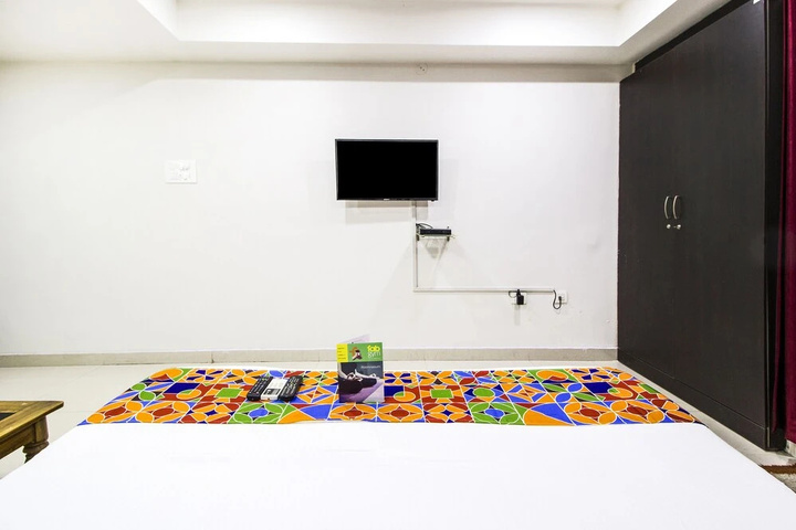 Room 8 of 24