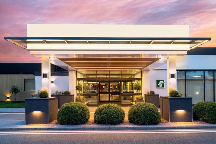 Hotel 55 of 56