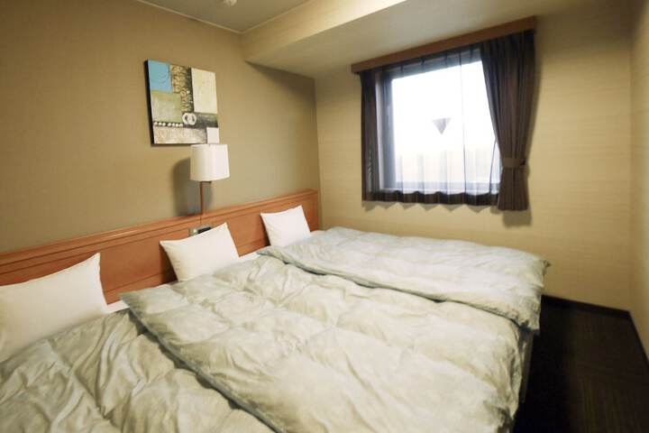 Room 5 of 22