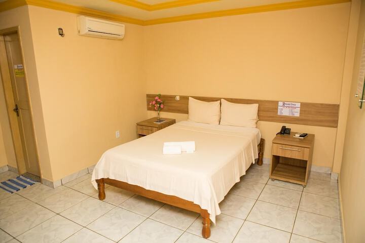 Room 8 of 19