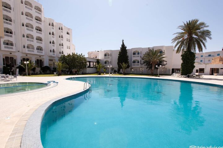 Pools & Facilities