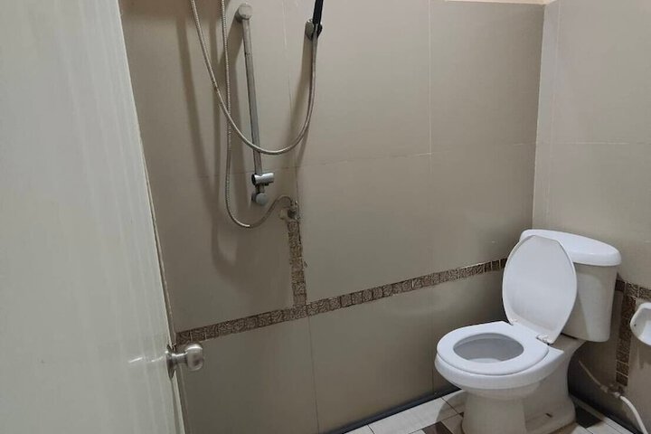 Room 153 of 195