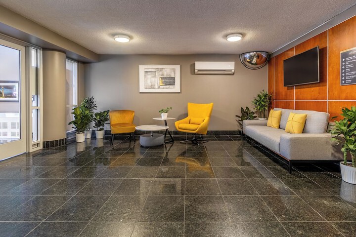 Guest Lobby