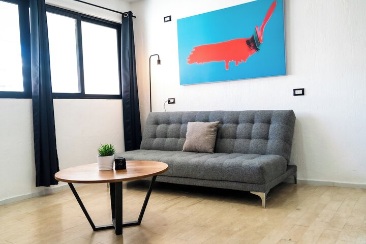 Room 64 of 80