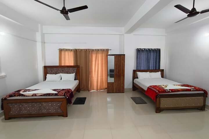 Room 3 of 17