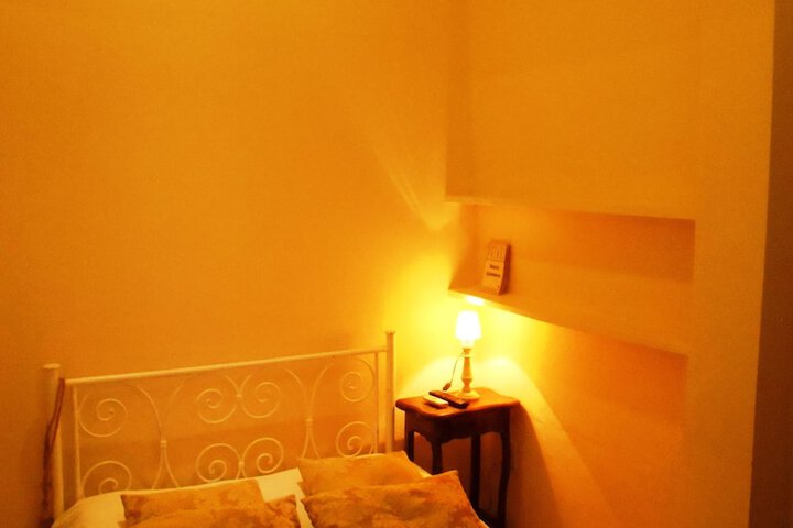 Room 15 of 112