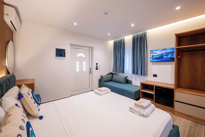 Room 35 of 81