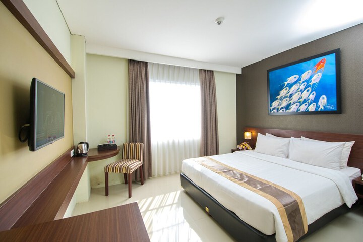 Room 7 of 70
