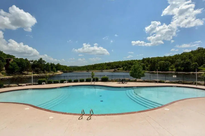 Pool 11 of 22