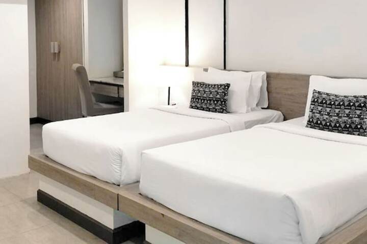 Room 42 of 130