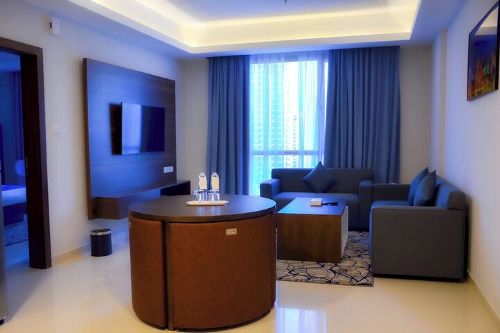 Room 30 of 42