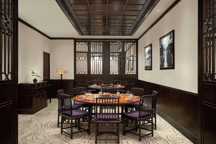Dining 84 of 128