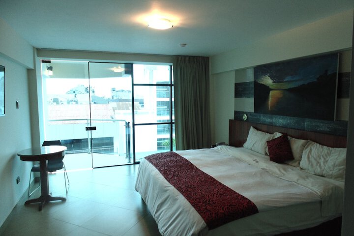 Room 14 of 68