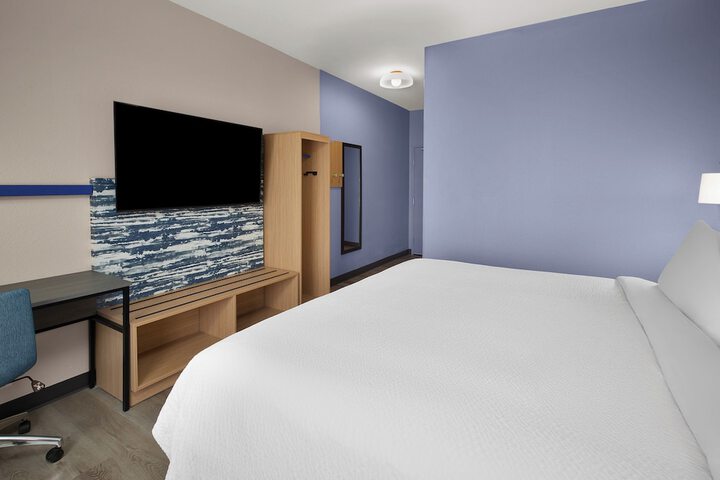 Room 35 of 87