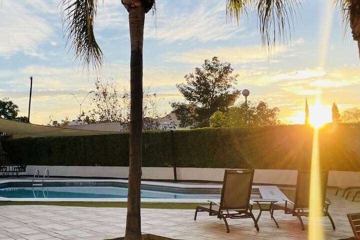 Pools & Facilities