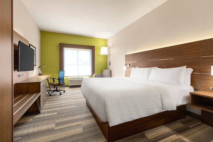 Room 10 of 49