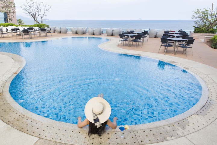 Pool 57 of 86