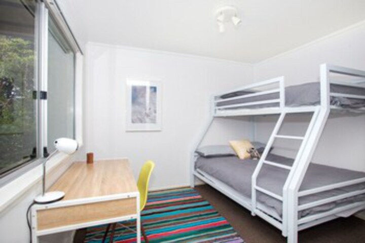Room 7 of 17