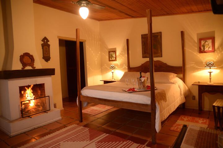 Room 6 of 68