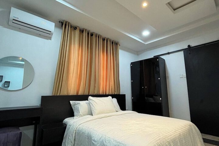 Room 17 of 50