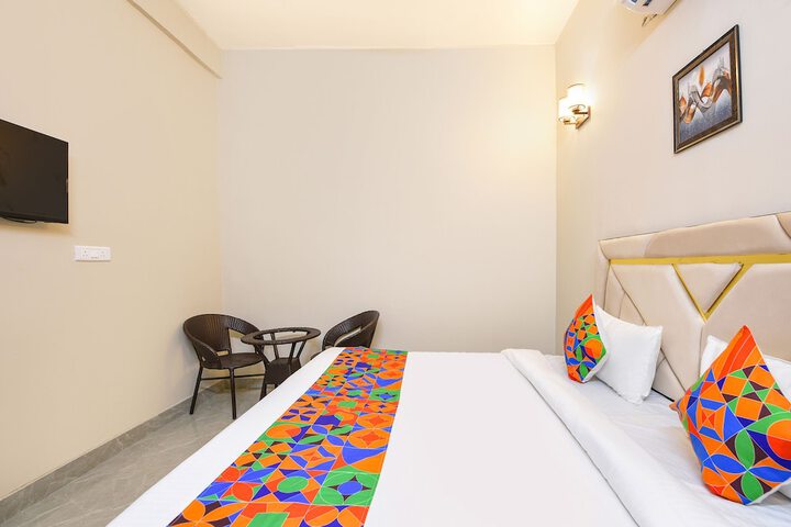 Room 15 of 26