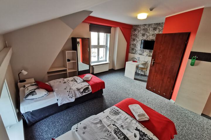 Room 21 of 39