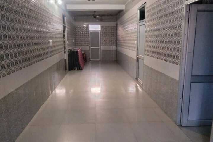 Room 8 of 23