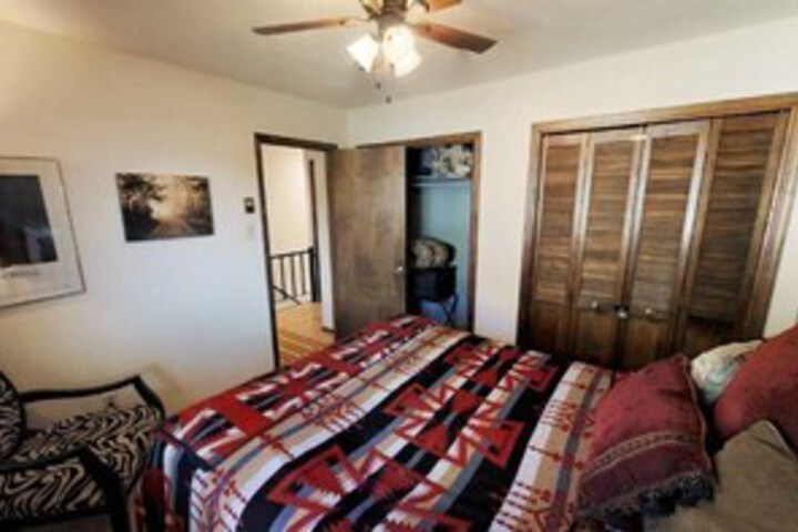 Room 12 of 14