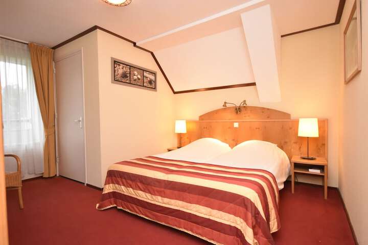 Room 4 of 56