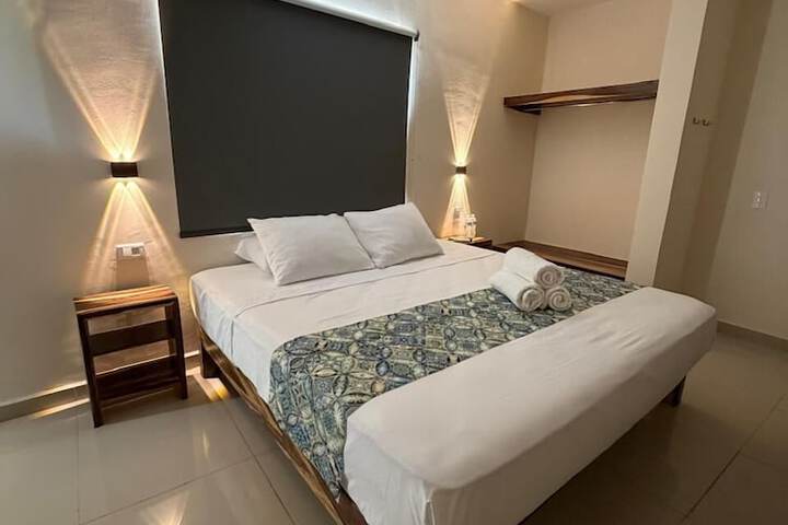 Room 5 of 10