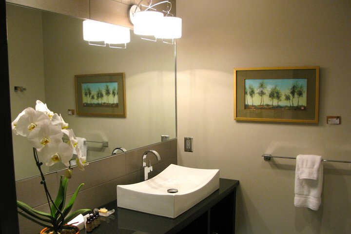 Room 10 of 10