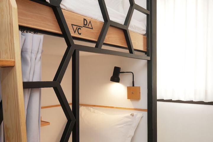Room 18 of 92