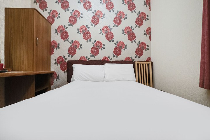 Room 8 of 21