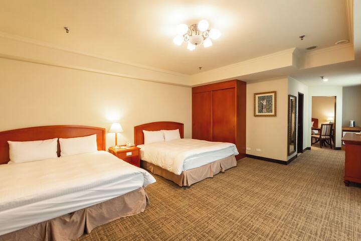 Room 96 of 203