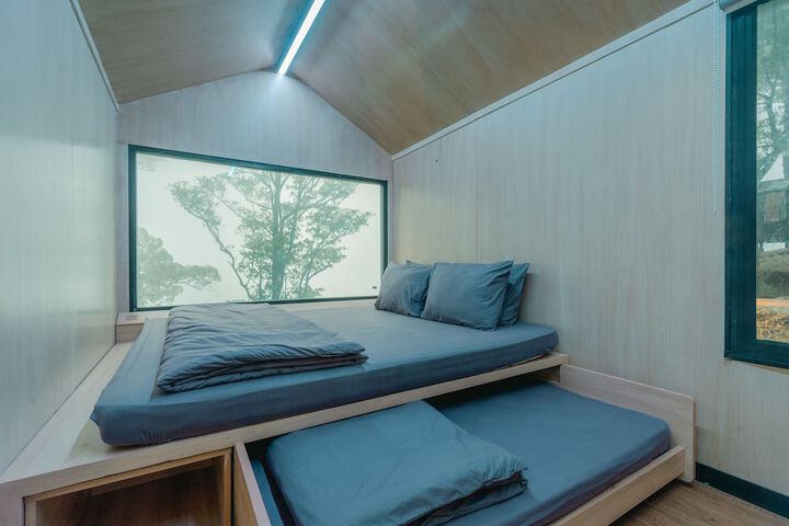 Room 6 of 42