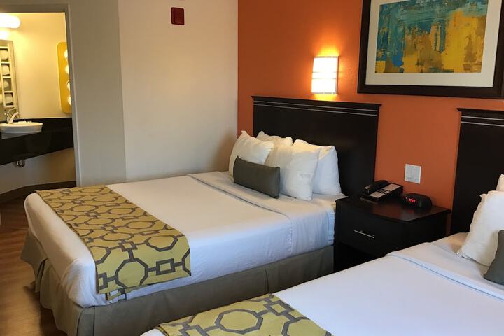 Room 14 of 36