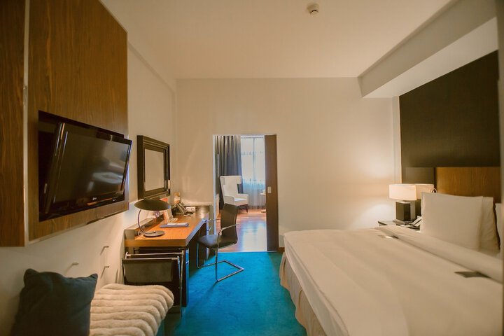 Room 54 of 186