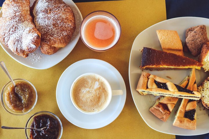 Breakfast/Coffee Service 70 of 98