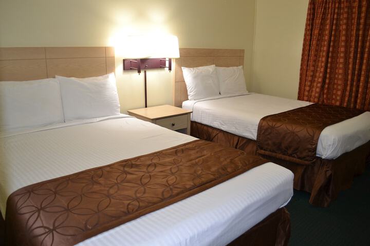 2 Double Beds (2 of 8)