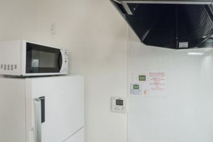 Room 145 of 182